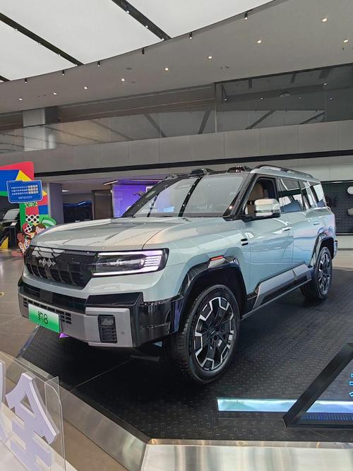 深圳123比亚迪方程豹硬派越野的爆款，英菲尼迪35周年与你共成长